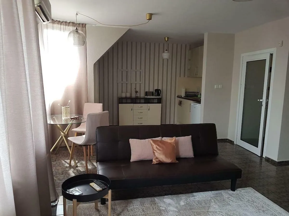 Central Apartment 5Min From The Beach Varna